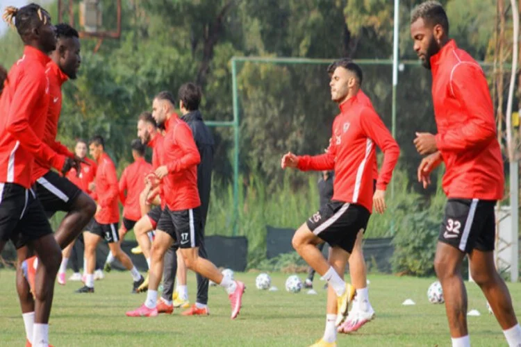 Hatayspor'da 1 futbolcunun Kovid-19 testi pozitif çıktı