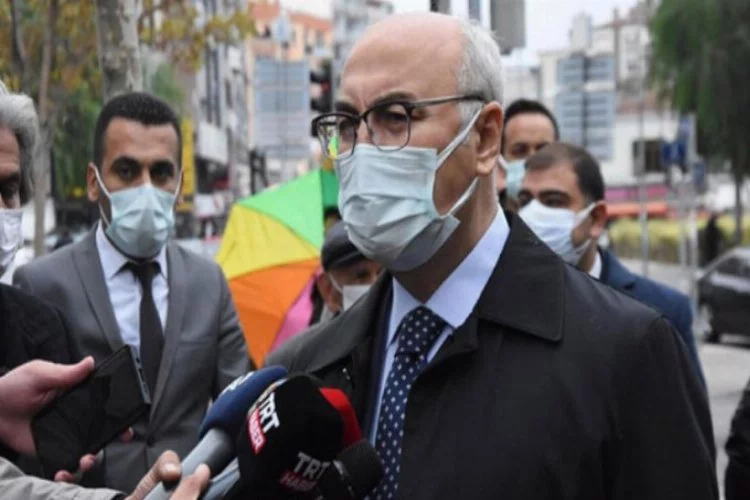 İzmir Valisi Yavuz Selim Köşger koronaya yakalandı