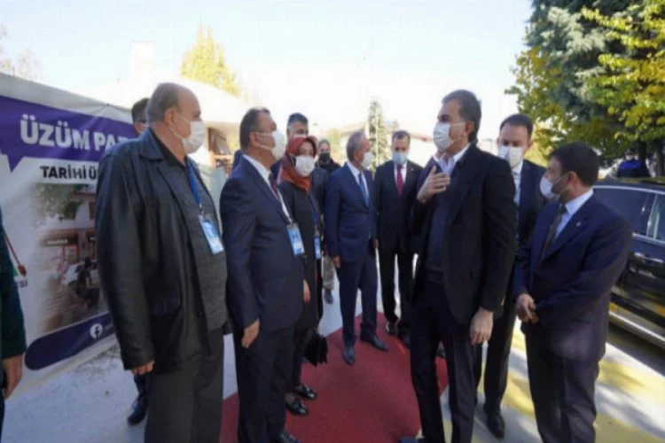AK Parti Sözcüsü Çelik Isparta Belediyesini ziyaret etti