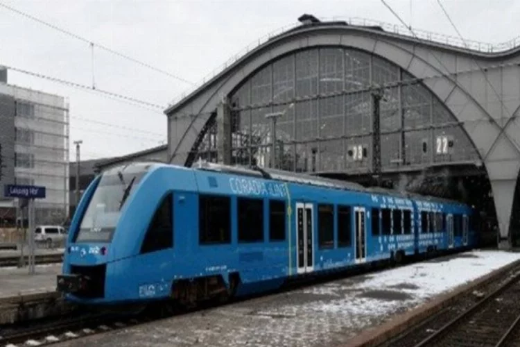Almanya'da hidrojenle çalışan tren yapıldı
