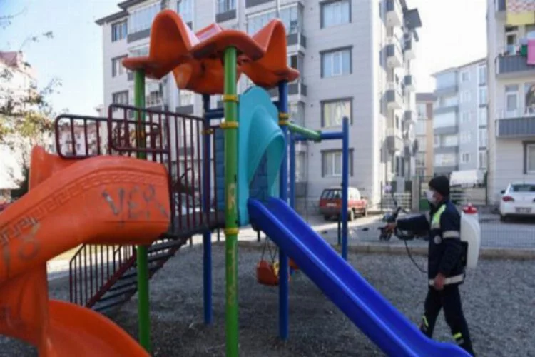 Tokat'ta çocuk parkları dezenfekte ediliyor