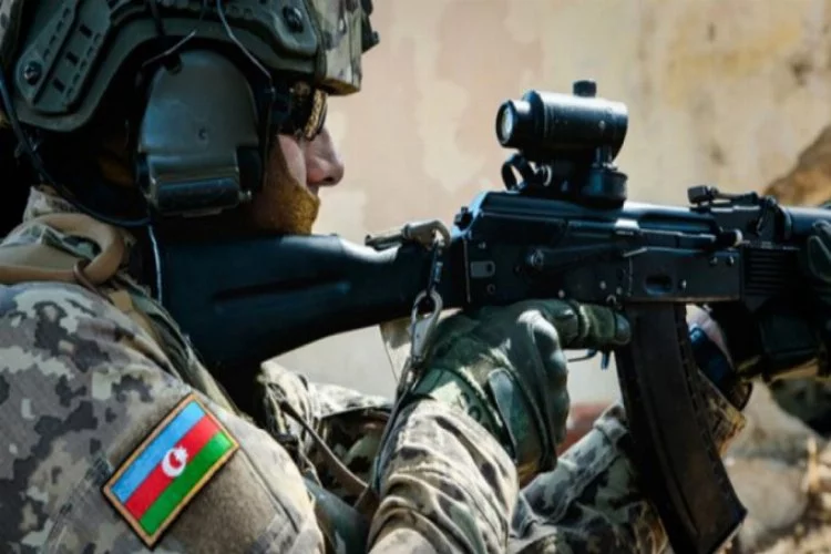 Azerbaycan ordusu Kelbecer'e girdi!
