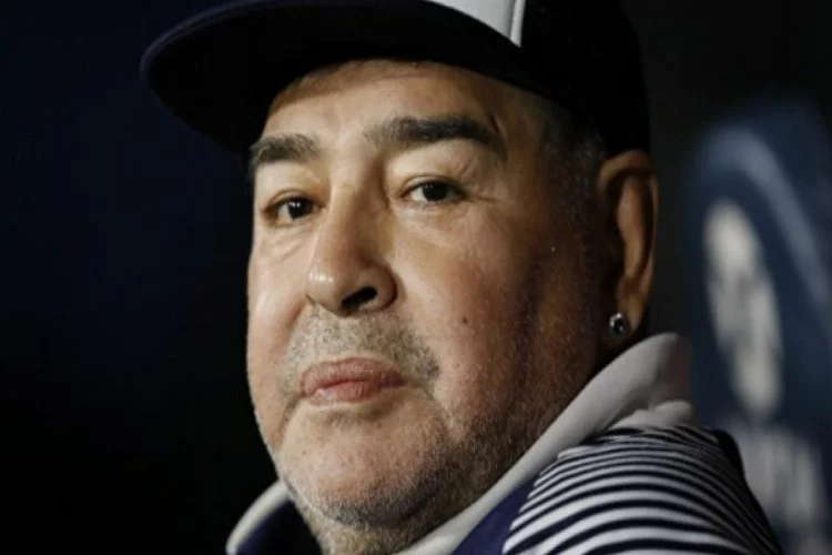 Diego Armando Maradona hayatını kaybetti