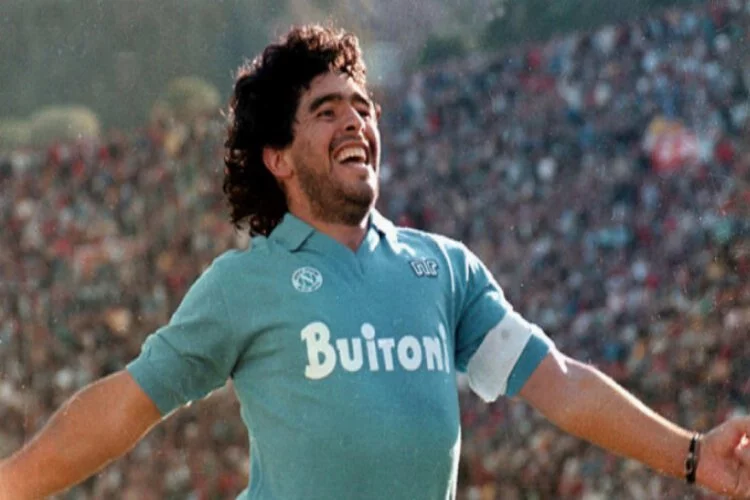 Alman kulüplerinden Maradona'nın ölümü dolayısıyla taziye mesajları