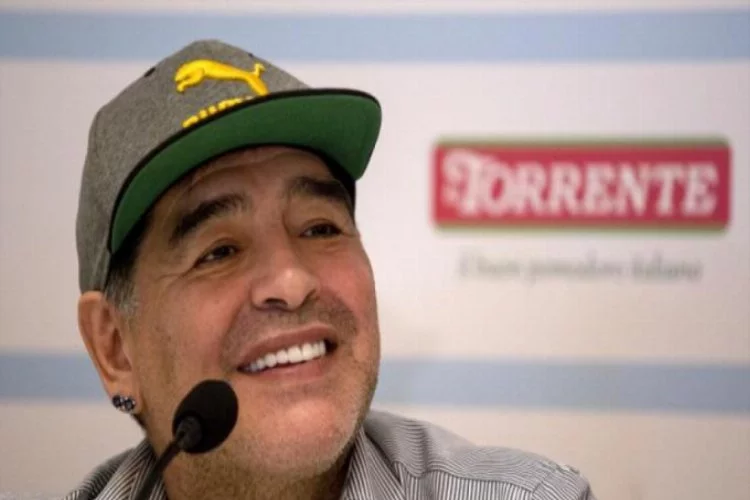 Arjantin Lig Kupası'na Maradona'nın ismi verildi