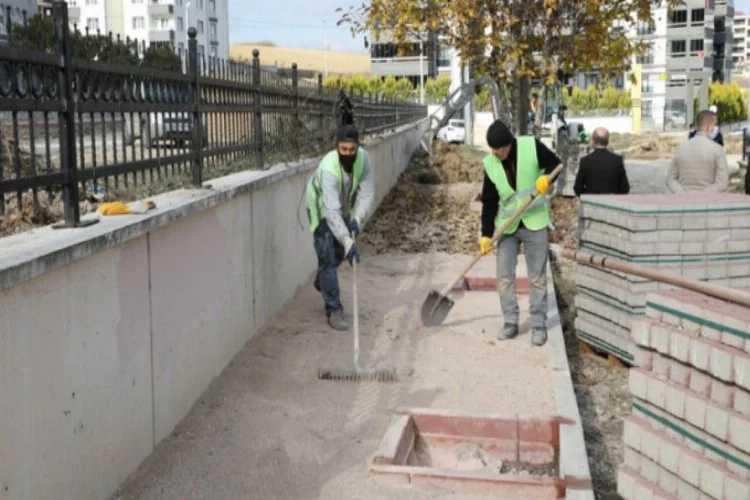 Bursa İnegöl Belediyesi Yeni Mahalle'ye otopark çalışmalarına başladı