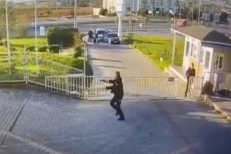 Bursa'da polise silah çekip kaçmaya çalışan zanlı kamerada!