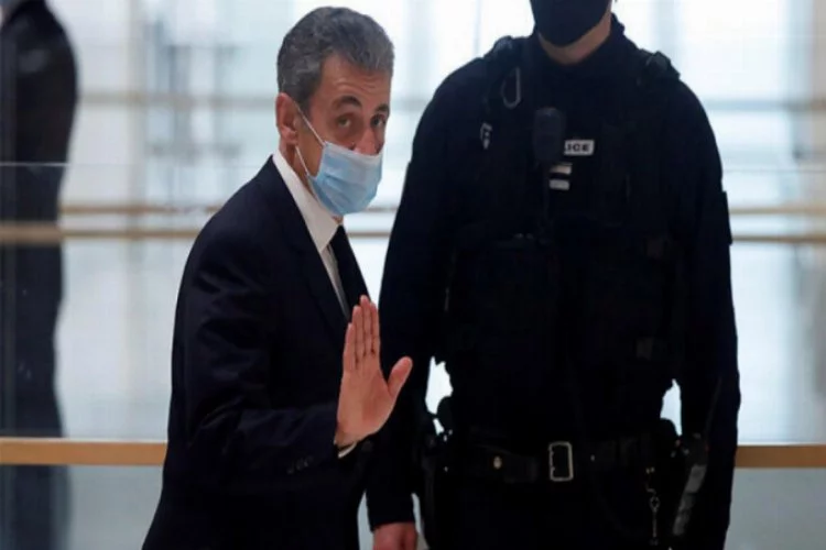 Sarkozy 'kirli' ilişkilerin hesabını veriyor!