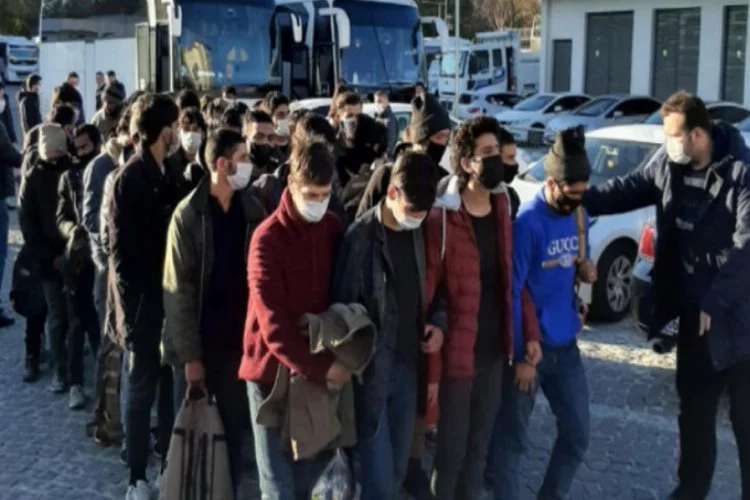 Ankara'da şok eden olay! 2 otobüsten 78 kaçak göçmen çıktı