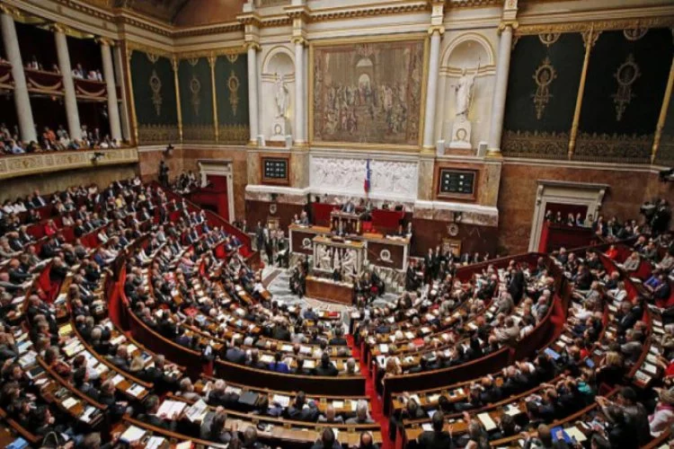 Fransa'da artık ''glottofobi'' suç sayılacak