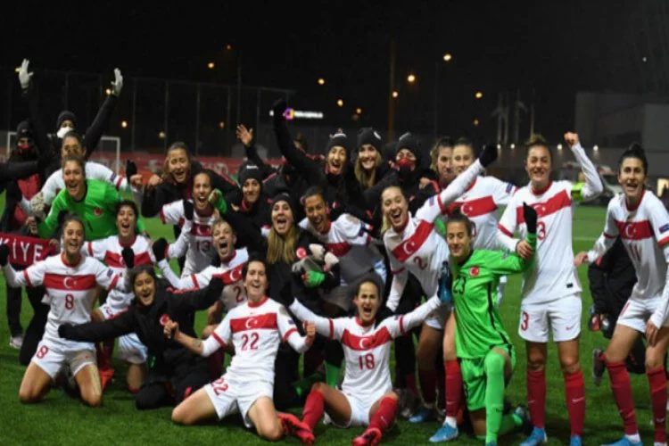 A Milli Kadın Futbol Takımı Estonya'yı farklı geçti
