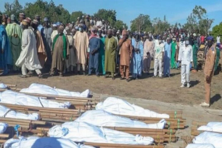 43 tarım işçisi boğazları kesilerek öldürüldü