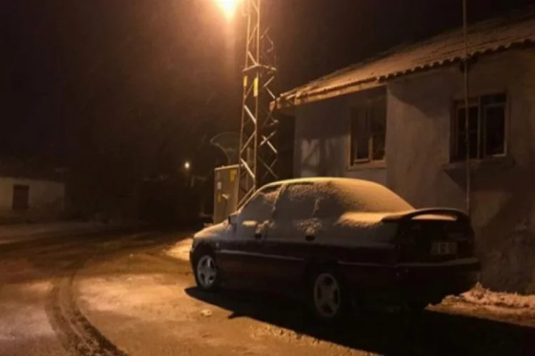 Edirne'de kar yağışı etkisini göstermeye başladı