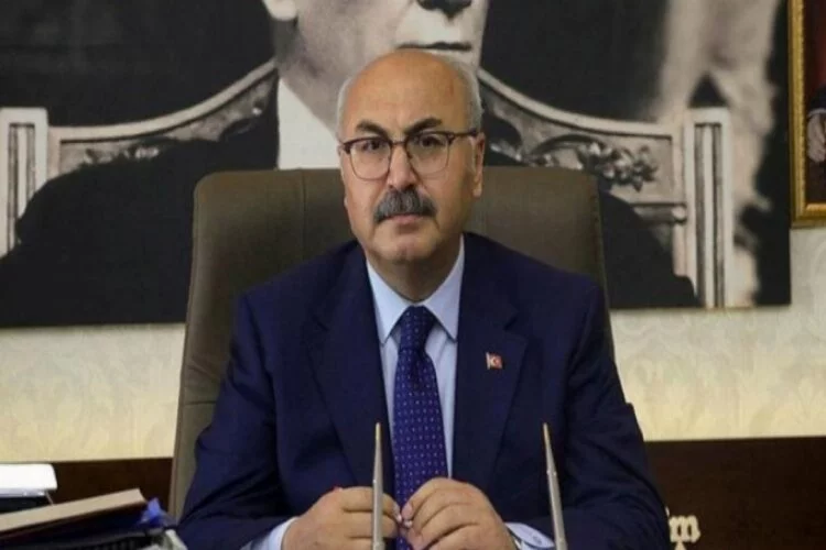 İzmir Valisi Köşger, Kovid-19 tedavisinin sona erdiğini açıkladı