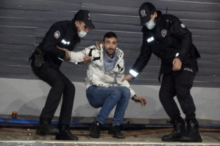 Bursa'da "Ooo Polis online, polisi seviyorum' dedi, para cezasını yedi!