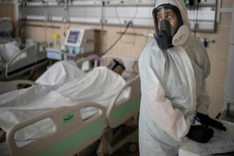 Rusya'da tıp öğrencileri, pandemi koşullarında yaptıkları staj için ücret alacak