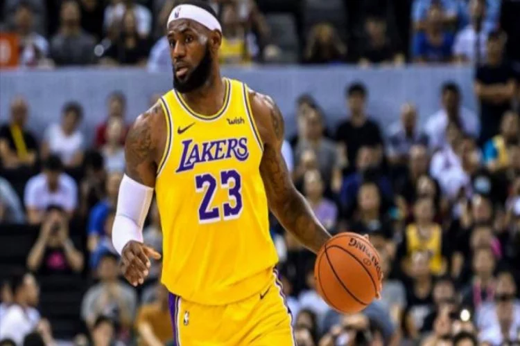 LeBron James, Lakers ile 2 yıllık yeni sözleşme imzaladı