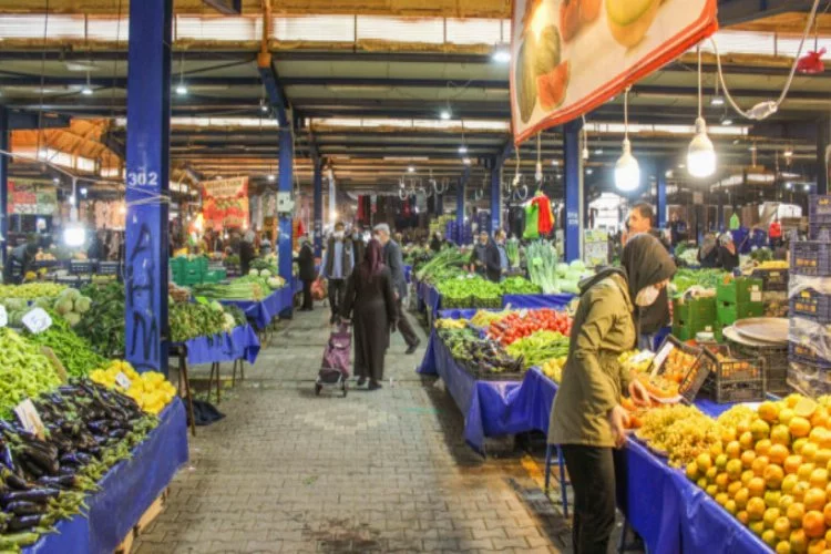Bursa Karacabey'de pazar yerlerine karantina düzenlemesi