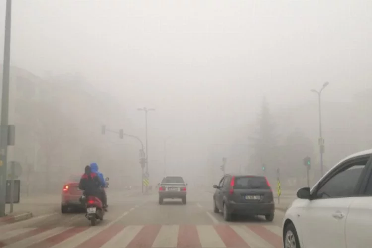 Bursa'da yoğun sis zor anlar yaşattı!