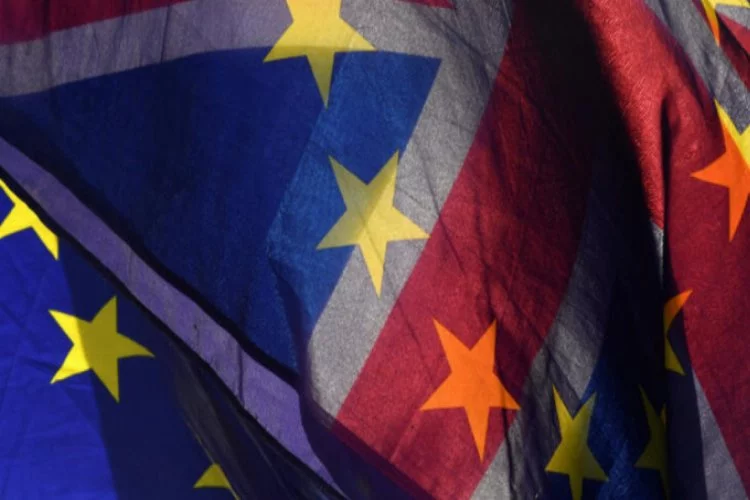 Fransa Brexit anlaşmasını veto edebilir