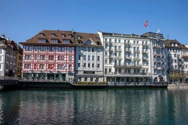 İsviçre, seyahat kısıtlaması getirdiği ülke sayısını artırdı