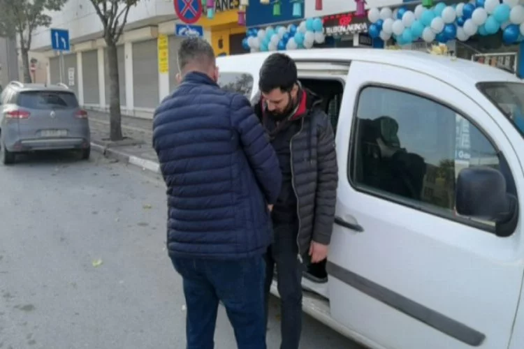 Bursa'da hırsızlık suçundan aranan şüpheli, denetim noktasında yakalandı