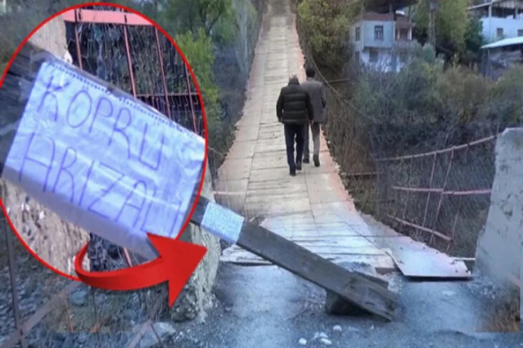 Halatları kopan ahşap köprüden tehlikeli geçiş!
