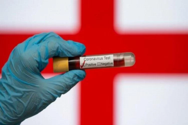 İngiltere'de son 24 saatte koronavirüsten 489 ölüm