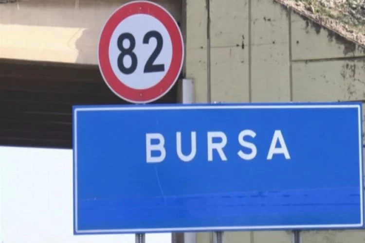 Bursa'da şehir tabelalarında yenilendi! Nüfus ve rakım gitti, adları kaldı