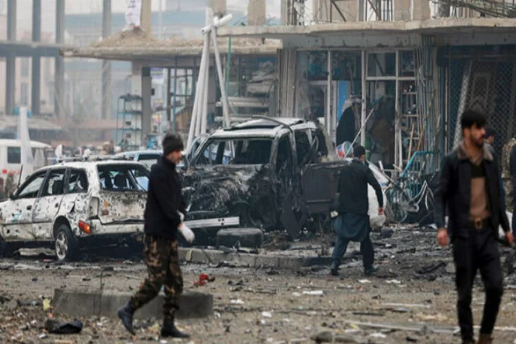 Afganistan'da milletvekilinin konvoyuna bombalı saldırı: 8 ölü