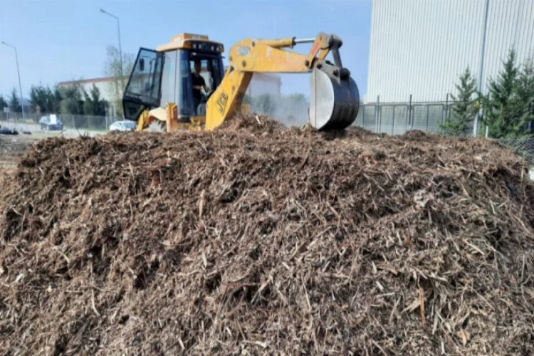 Bursa'da budama atıkları kompost gübre oldu