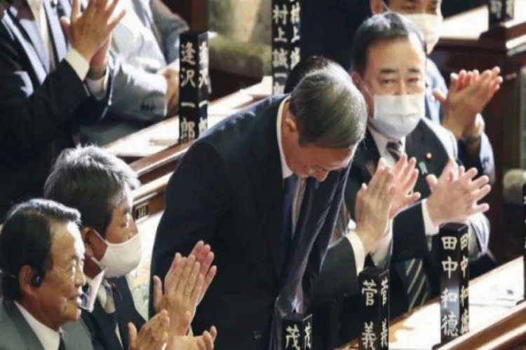 Japonya Başbakanı Suga 2021'de 'erken seçim çağrısı' iddialarını reddetti