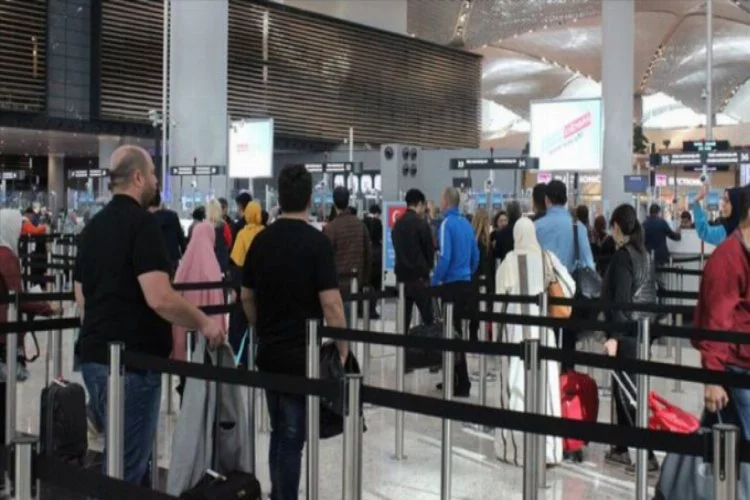 İstanbul havalimanları yine rekor kırdı! 11 ayda...