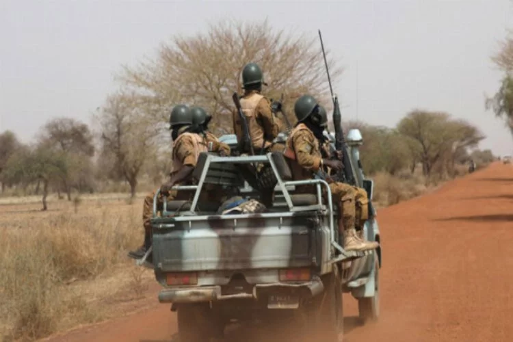 Nijer'de askeri araca saldırı düzenlendi: 5 ölü, 2 yaralı