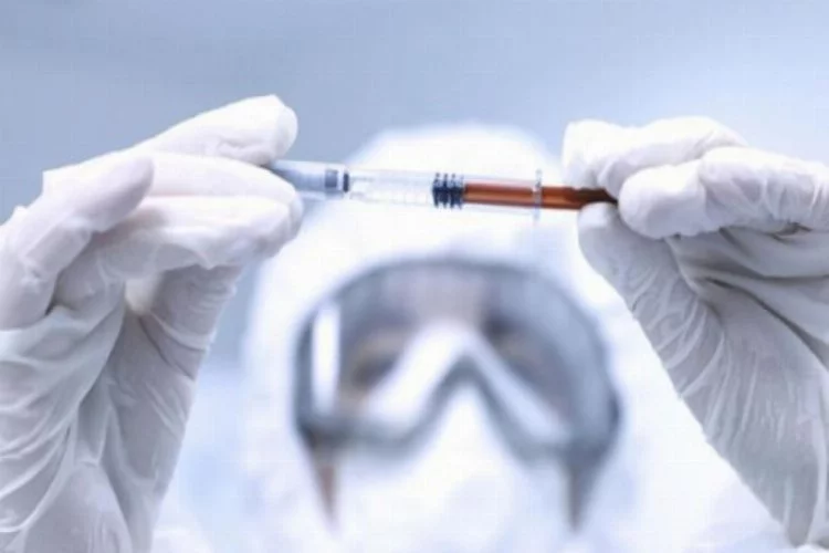 Yerli aşı mutasyon geçiren virüse karşı etkili mi? Bilim Kurulu Üyesi cevapladı