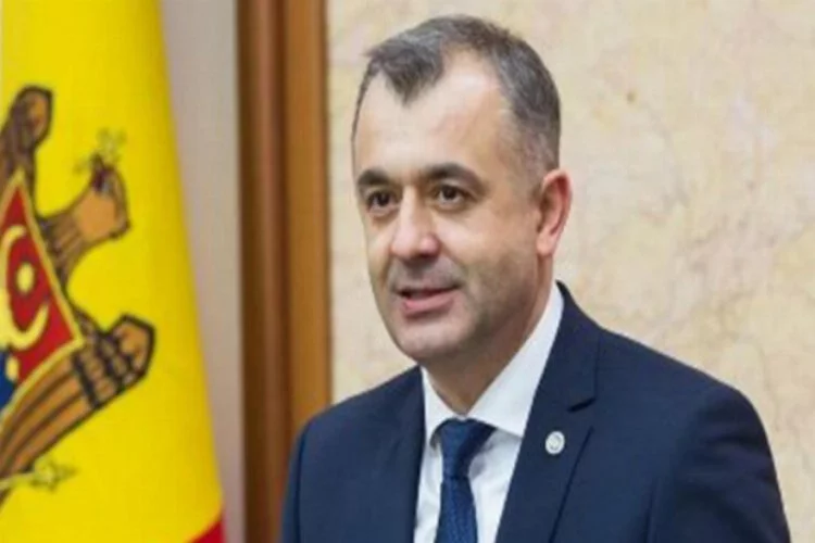 Moldova'da istifa depremi!