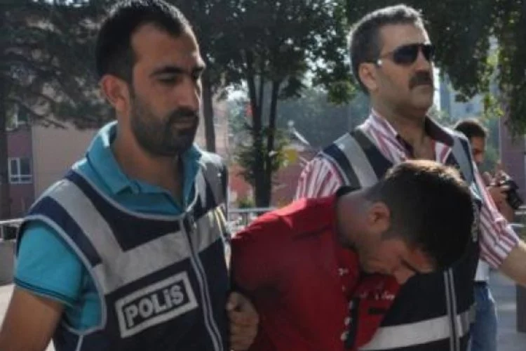 Bursa'daki kar maskeli hırsızı dövmesi ele verdi