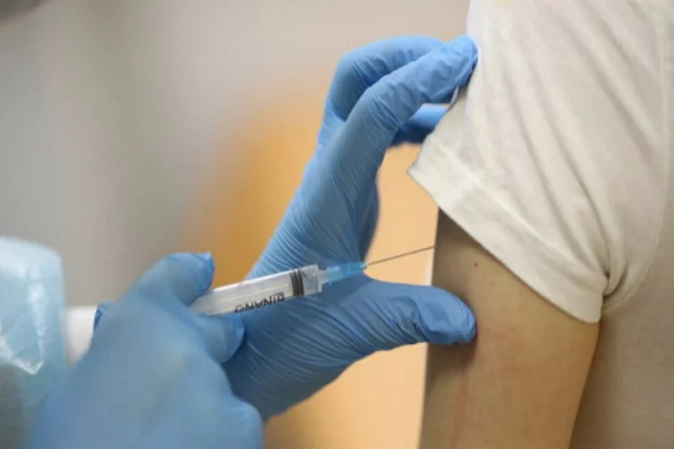Gintsburg: Koronavirüs aşısı yaptıranlar kan plazması donörü olabilir