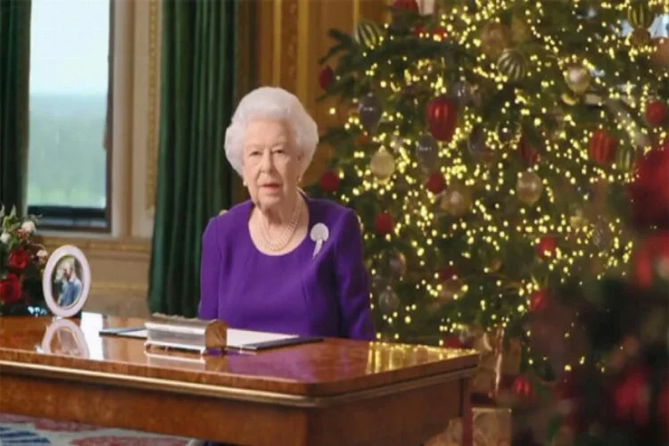 İngiltere Kraliçesi ulusa seslendi: Yalnız değilsiniz
