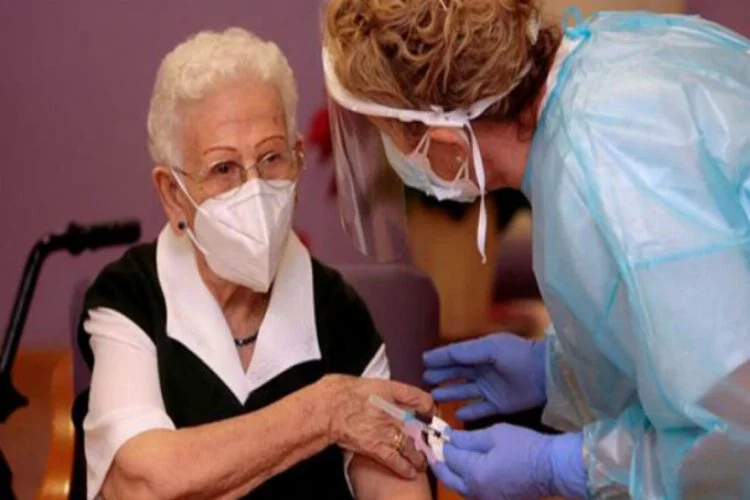 İspanya koronavirüs aşısını uygulamaya başladı