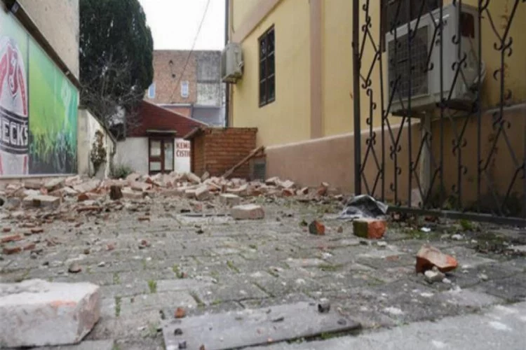 Hırvatistan'daki depremde bir çocuk hayatını kaybetti
