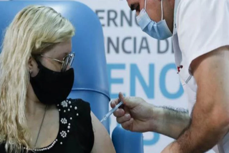 Arjantin'de Sputnik V aşısı yapılmaya başlandı