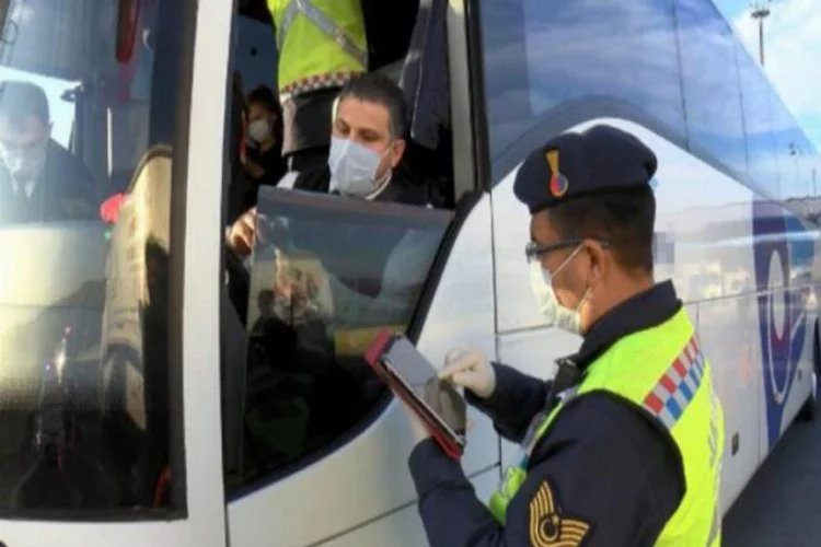 Jandarma yılbaşı öncesi yolcu otobüsleri denetimlerini sürdürdü