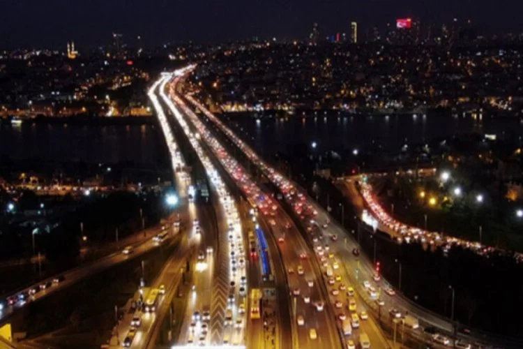 İstanbullular dikkat! Trafik yoğunluğu yüzde 71'e ulaştı