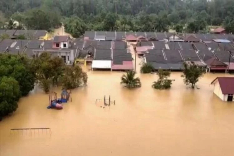 Sel nedeniyle tahliye edilenlerin sayısı 20 bini geçti