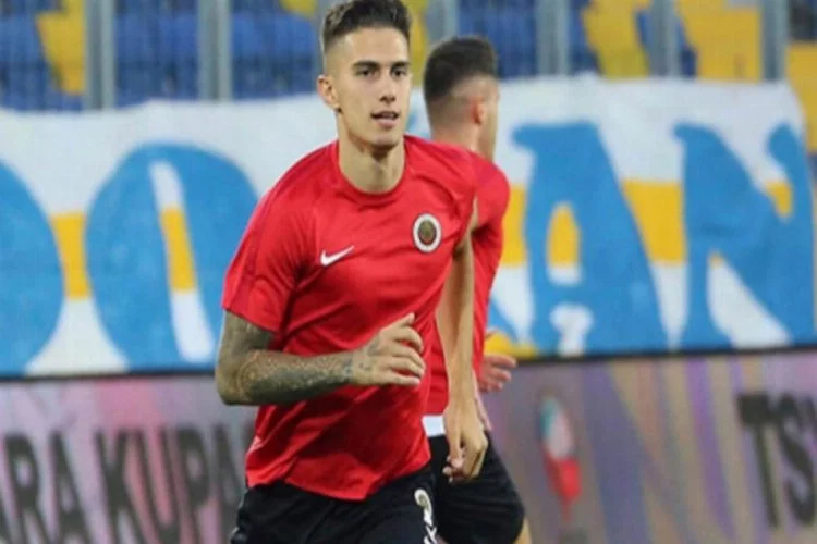 Trabzonspor, Berat Özdemir'le prensip anlaşmasına vardı