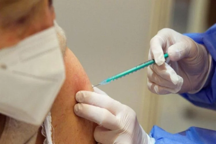 Dolandırıcılara dikkat: 1.100 TL'ye Kovid-19 aşısı vaadiyle kandırıyorlar