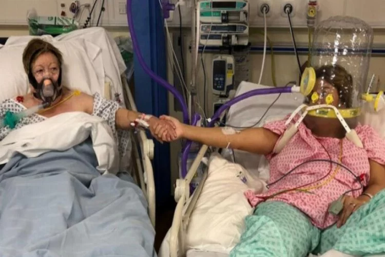Korona hastası kadın yanındaki yatakta annesinin ölümünü izledi