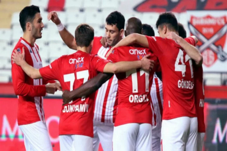 Antalyaspor bu sezon ilki yaşadı