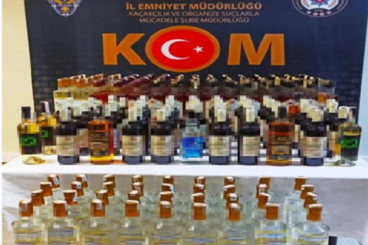 Sakarya'da 205 şişe gümrük kaçağı içki ele geçirildi